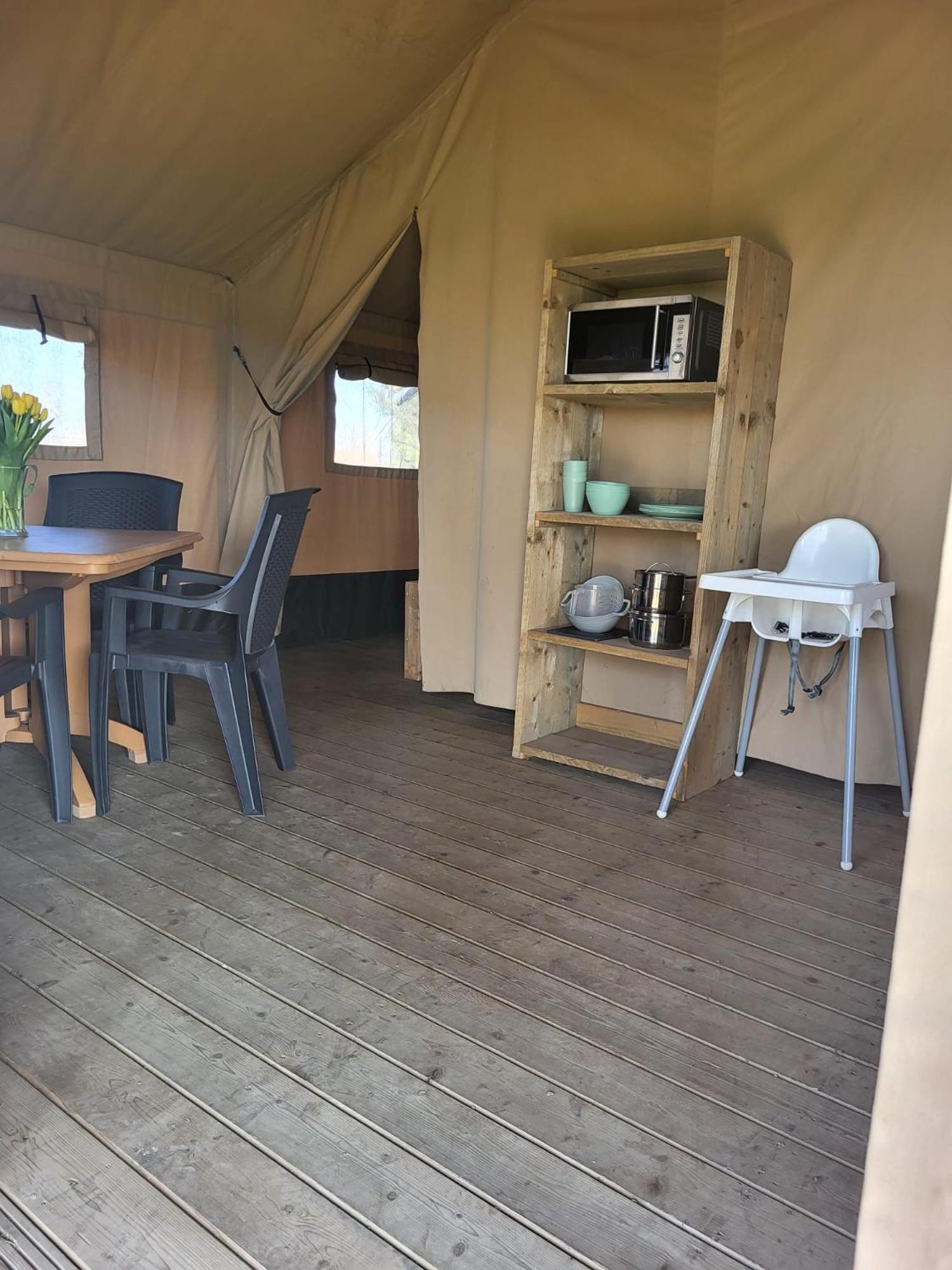 Minicamping Buitenlust Luxe tent Poortvliet