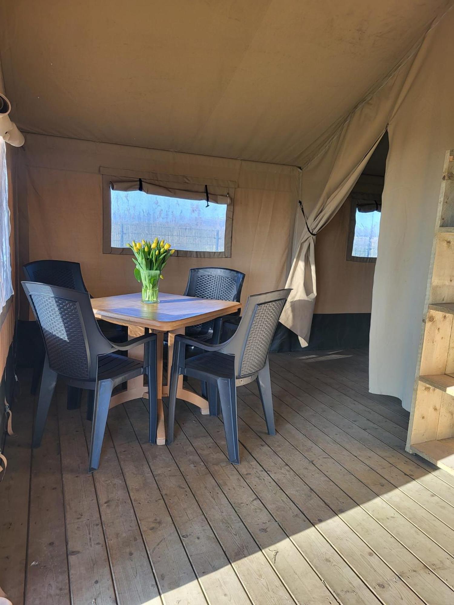 Luxe tent Minicamping Buitenlust *